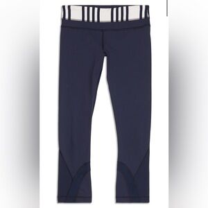 Lululemon - Inspire Crop Leggings